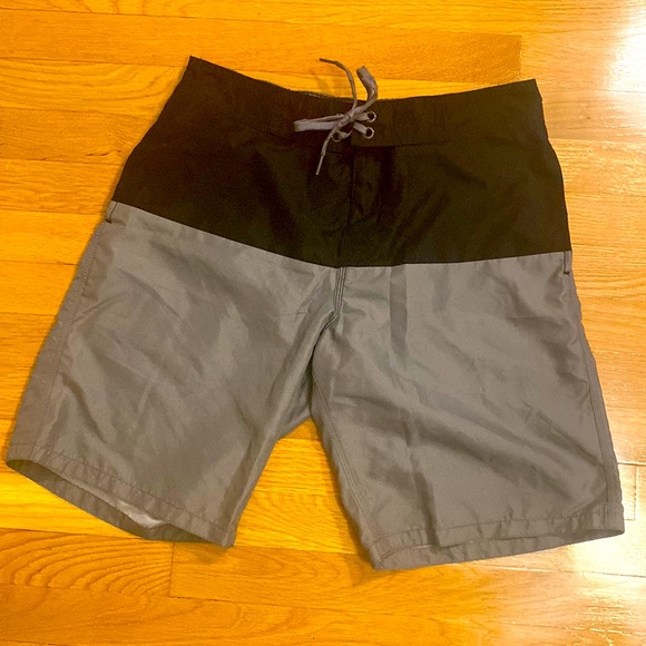 Old Navy Board Shorts - Picture 2 of 4
